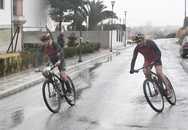 Víctor Maestra gana la XIV Duatlón de Baza