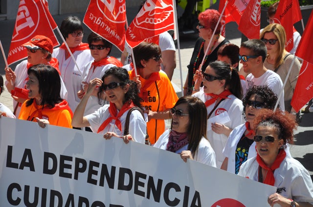 El Ayuntamiento ha adelantado dinero para que las empleadas la Ley de la  Dependencia puedan cobrar la nómina de mayo