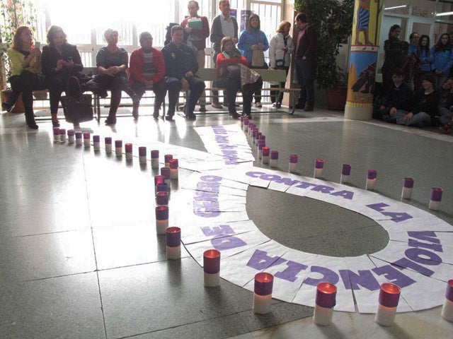 Actos en el IES José de Mora contra la violencia de género