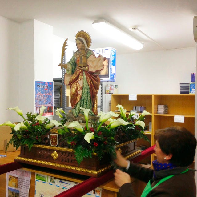 Santa Bárbara preparada para la procesión del día de hoy