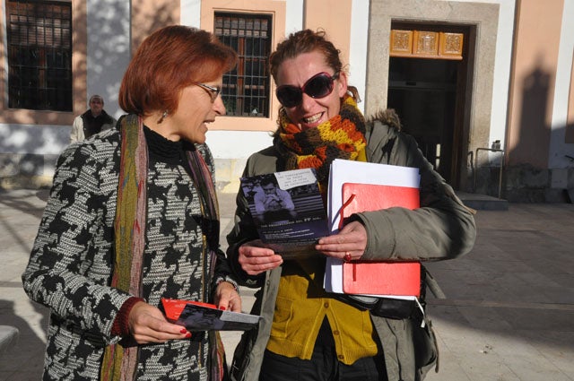 El PSOE expone las diferencias entre los presupuestos de la Junta y los del PP para España
