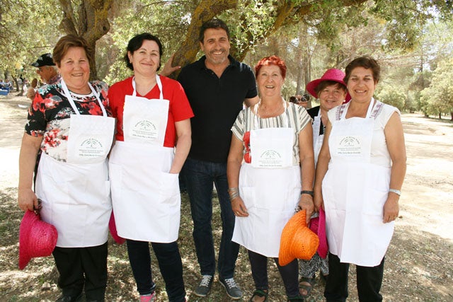 200 mayores de Baza participan en el XXII Vamos al Arroz