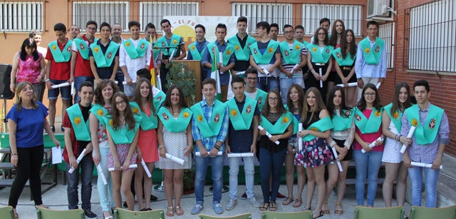 Clausura del curso en el IES ‘El Fuerte’ de Caniles con una emotiva ceremonia de despedida a los graduados