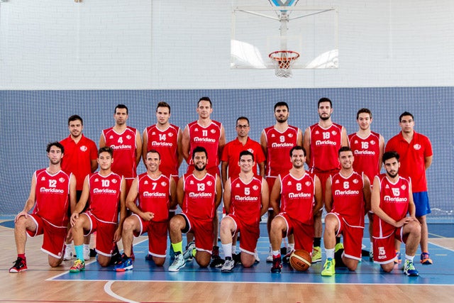 Meridiano Baza se queda con el trofeo Feria al imponerse al CB Andújar 76-66