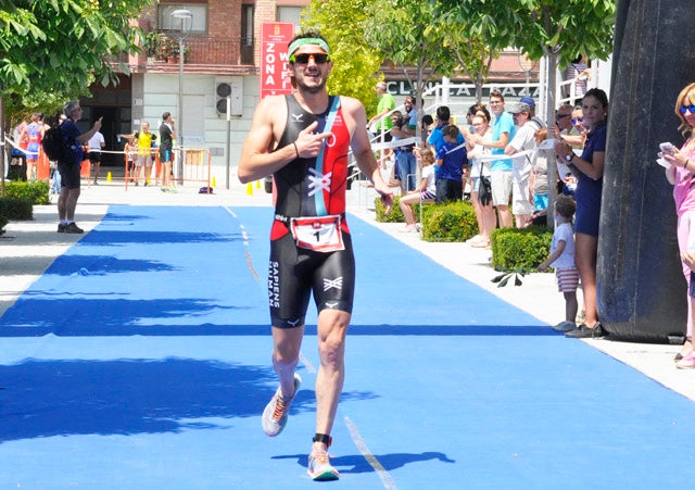Juan Andrés Cano, octavo en su tramo de edad en el Mundial XTERRA de Hawáii