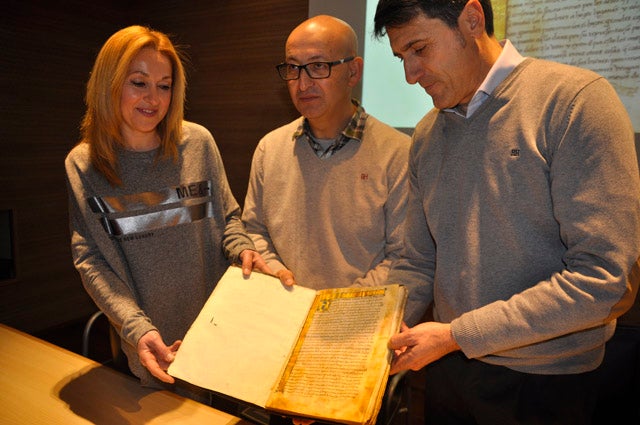 El Ayuntamiento de Baza compra el códice del Mayorazgo de María de Luna y Enrique Enríquez