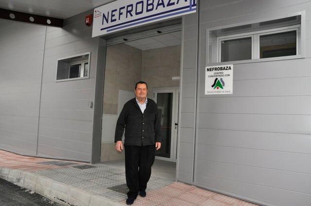Comienza a funcionar el nuevo centro de hemodiálisis de Baza