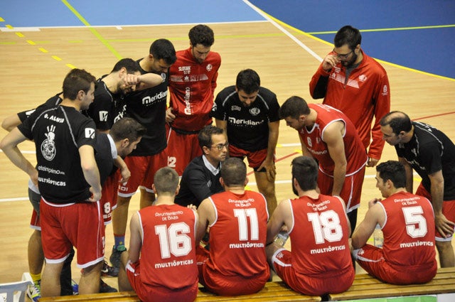 El Meridiano Baza visita la pista del CB La Zubia en la recta de la liga regular