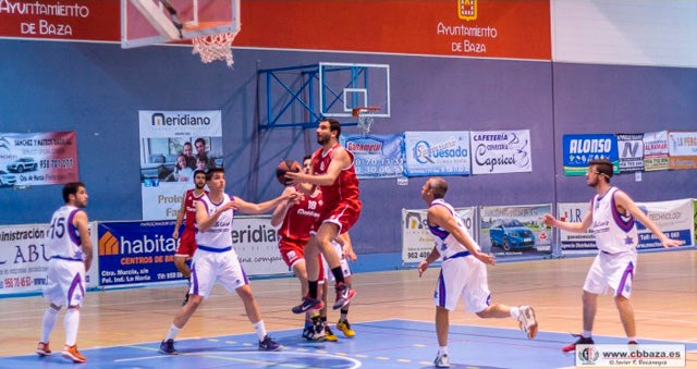 El Meridiano Baza queda primero en la liga regular de Primera Nacional