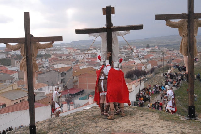 Cuevas del Campo celebra en vivo el Drama de la Pasión, Muerte y Resurrección de Jesucristo