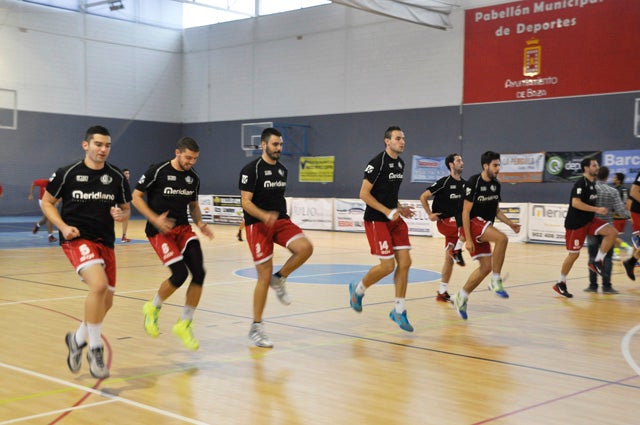 El Meridiano Baza comienza los play off de ascenso recibiendo al Dos Hermanas