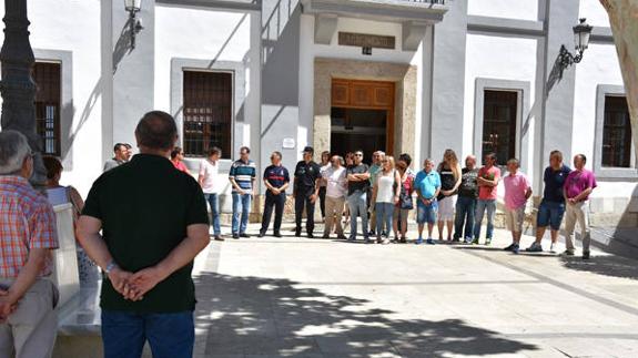 Minuto de silencio en Baza.