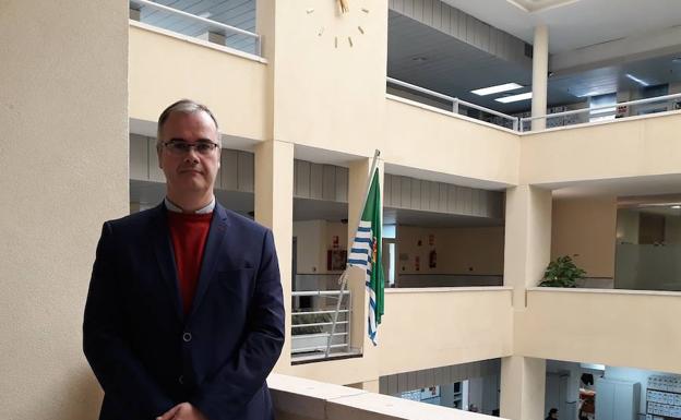 Juan José Godoy, ex concejal del grupo municipal socialista, en el Ayuntamiento de El Ejido. 