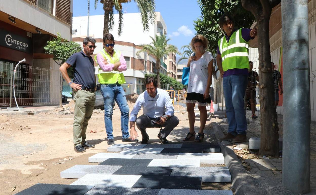 La remodelación de Ejido Centro continúa con la instalación de la canalización en la calle Iglesia