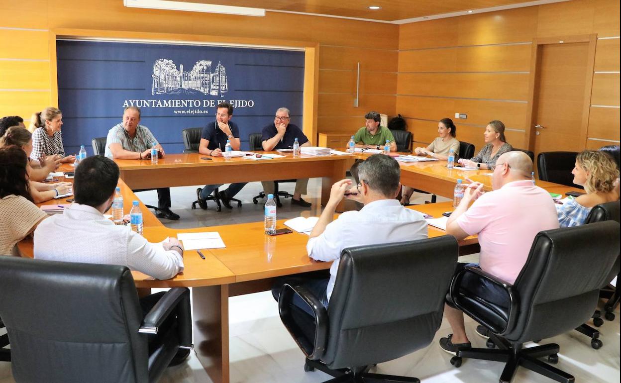 El Ejido | El Ayuntamiento ordena el desalojo de más de 250 personas y el derribo de 120 chabolas