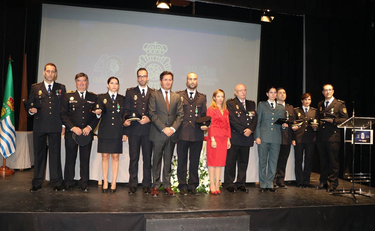 La Policía Nacional celebra en El Ejido la festividad de los Santos Ángeles Custodios con la entrega de 8 distinciones