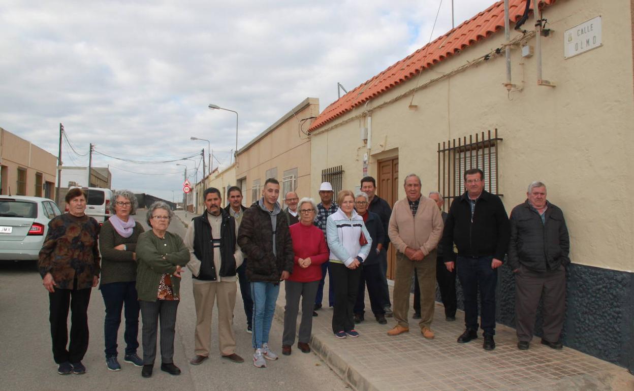 El PSOE pide una solución ya para los 70 vecinos de Matagorda que sufren cortes de luz
