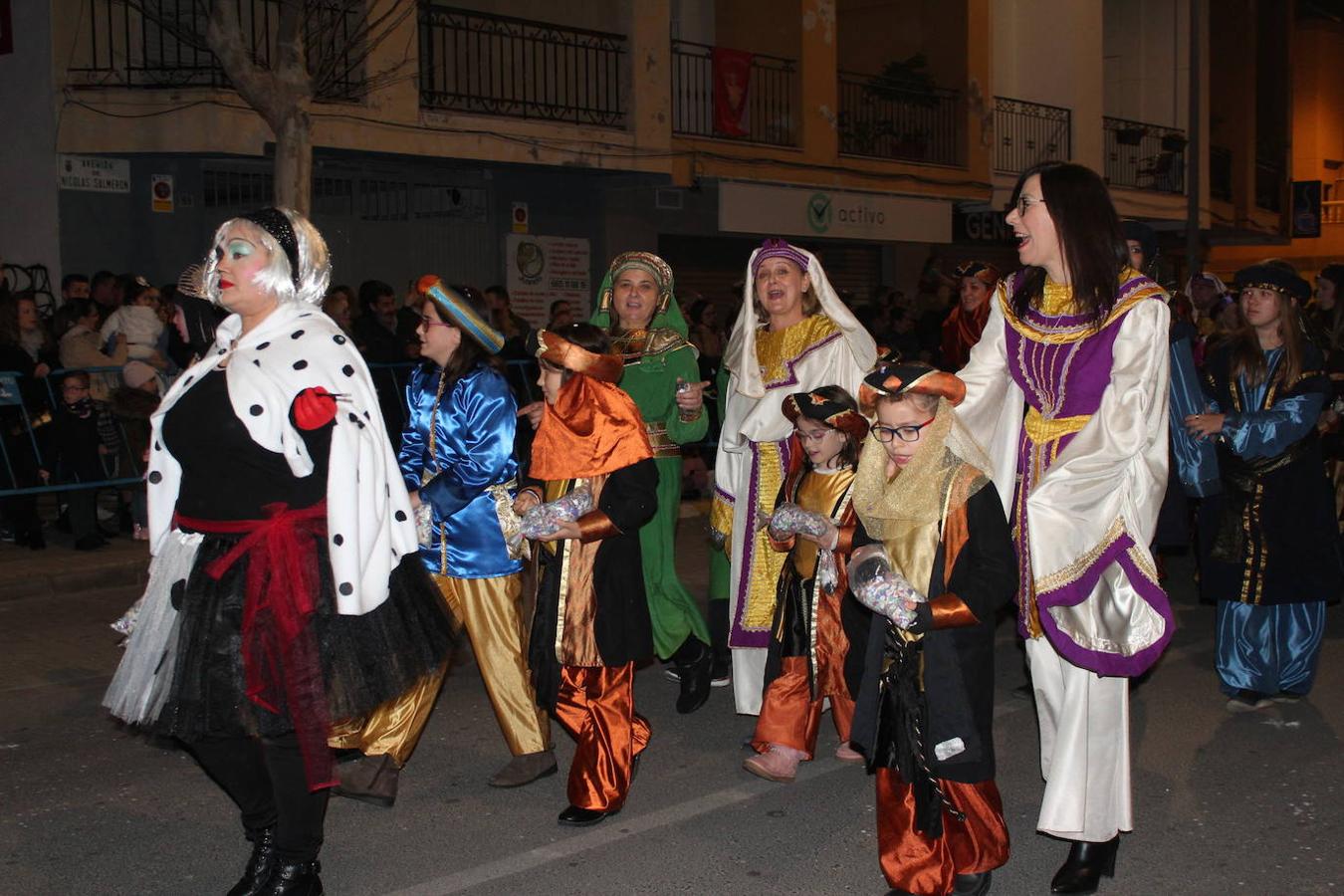 Fotos: Magia, color y dulces en la Cabalgata de Reyes de El Ejido