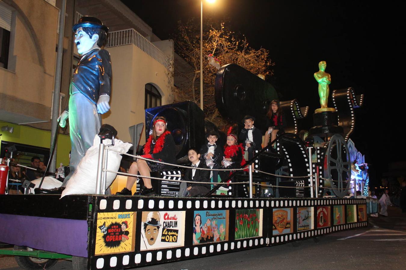 Fotos: Magia, color y dulces en la Cabalgata de Reyes de El Ejido