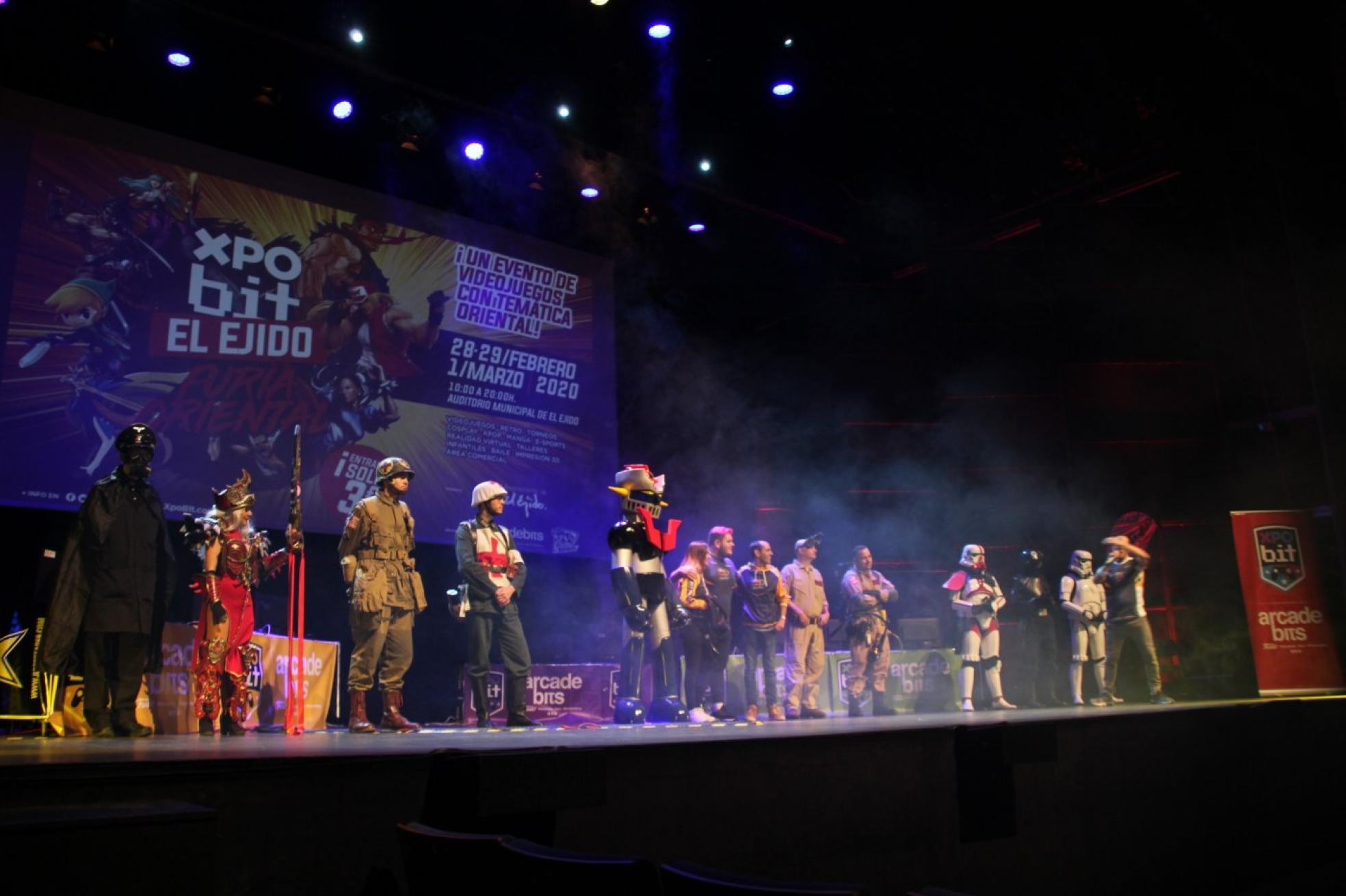 Exhibición. La jornada del sábado la abrieron Mazinger Z, los Cazafantasmas, guerreros de la Guerra de Las Galaxias, soldados y Sylvana.
