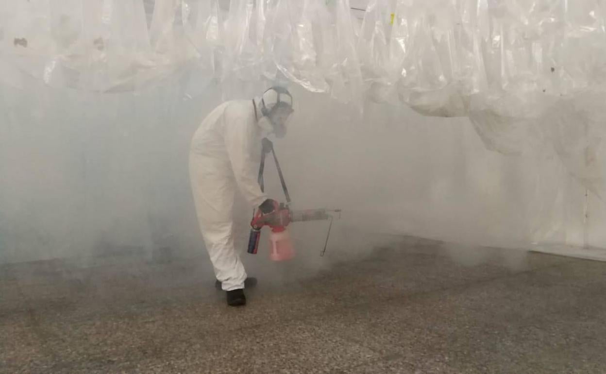 La Plataforma 'Si tu caes caigo yo' pone a disposición de los sanitarios EPIS y materiales de protección