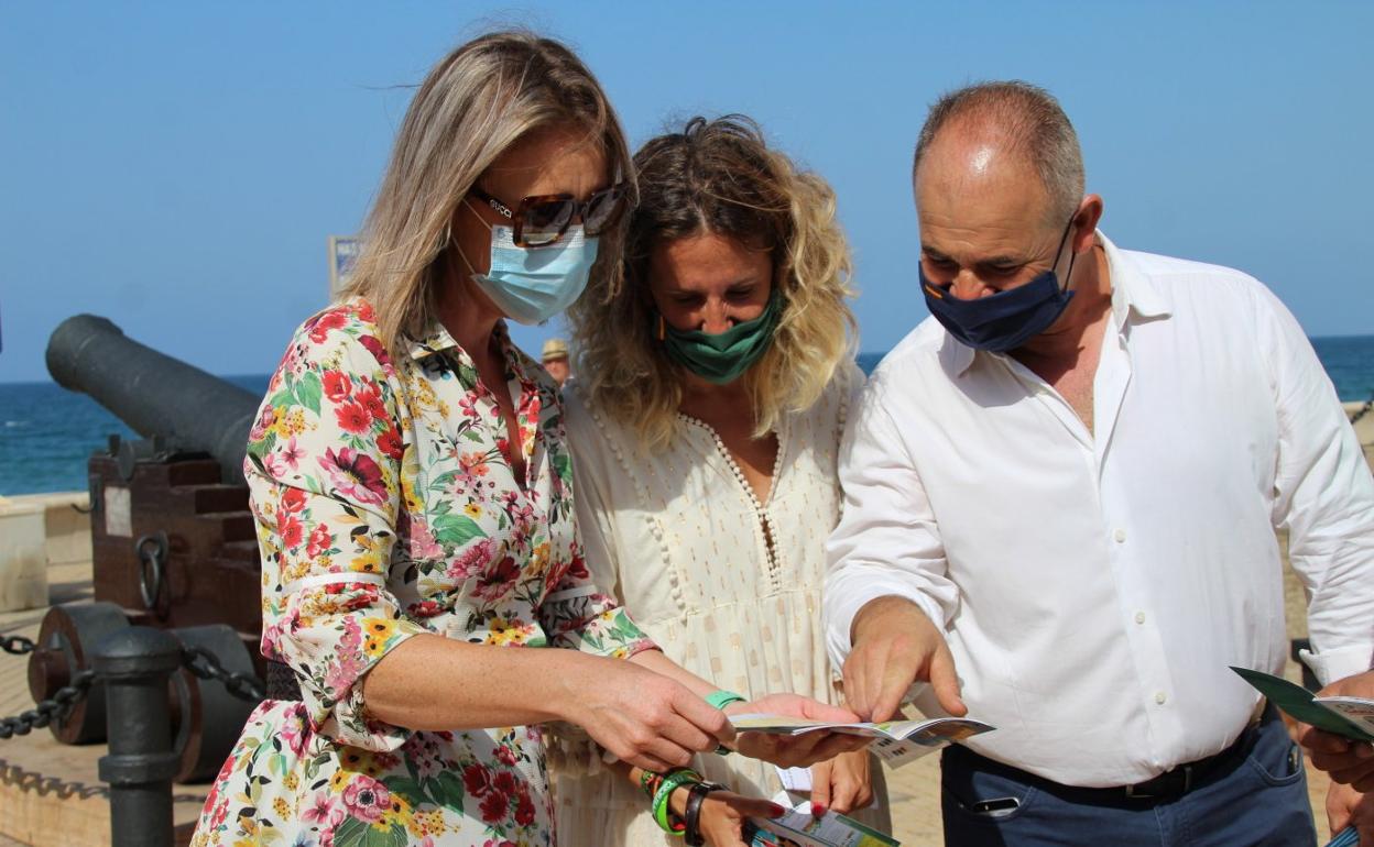 El Ejido | Balerma presenta una guía comercial para promocionar 200 establecimientos en Almería