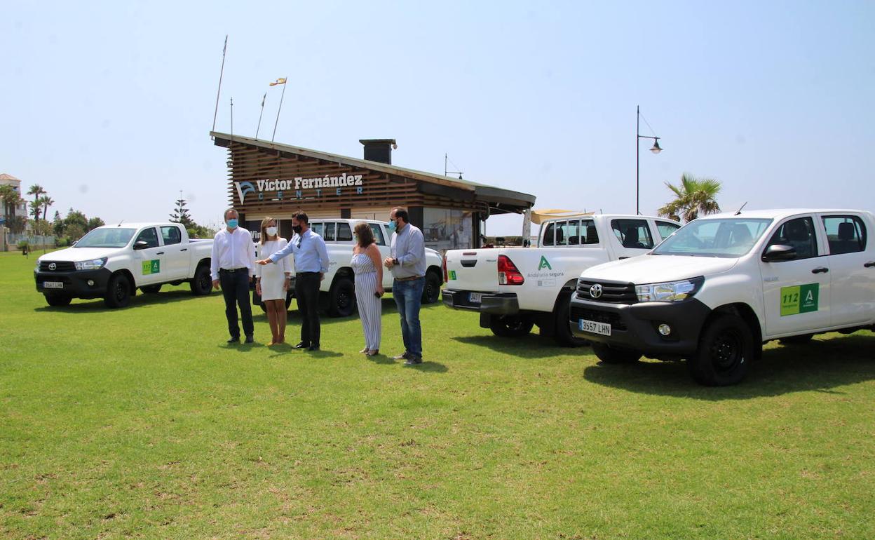 El Ejido incorpora al Plan de Playas cuatro vehículos pick up y una zodiac