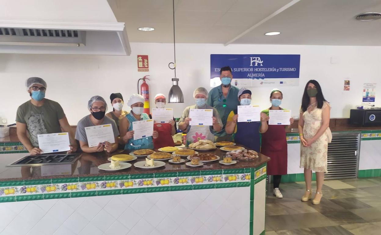 Finalizan dos cursos de hostelería del Centro de la Mujer de El Ejido