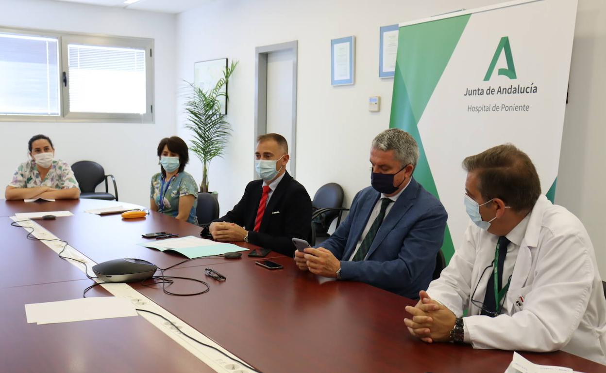 Mercedes Ortiz, Antonio Jiménez, Juan de la Cruz Belmonte y Pedro Acosta, en la rueda de prensa. 