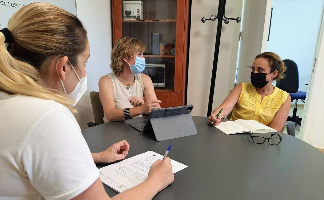 Distrito Poniente inicia su acreditación de especialización en violencia de género