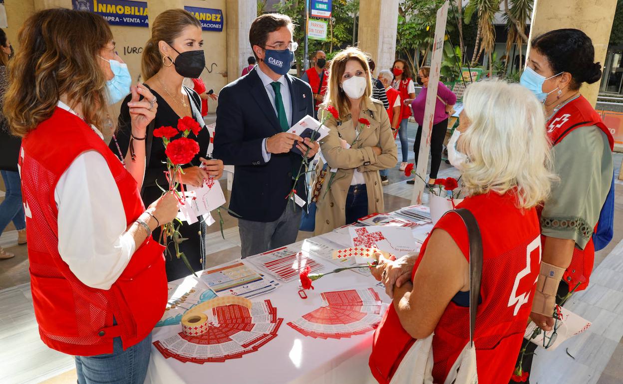 Cruz Roja celebra en El Ejido un Día de la Banderita cargado de gracias