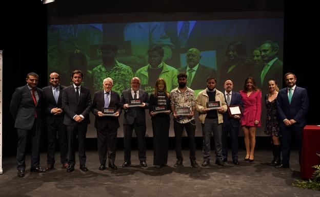 IDEAL premia a 'Los Mejores' de El Ejido y se reencuentra con la sociedad a la que ha acompañado en su despegue