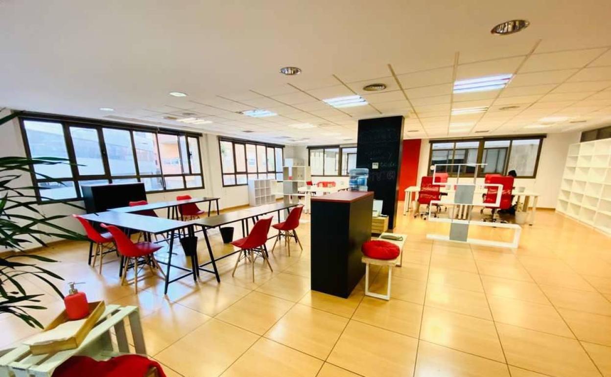Charla sobre disciplina positiva en Coworking El Ejido