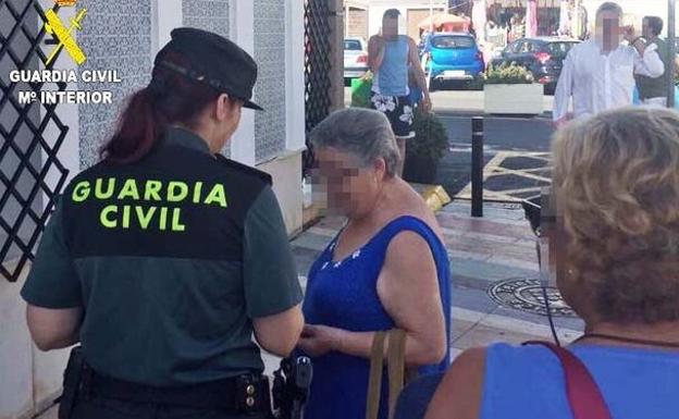 Sucesos en Almería | Detenido un joven de 23 años en El Ejido tras robar a cinco mujeres de avanzada edad