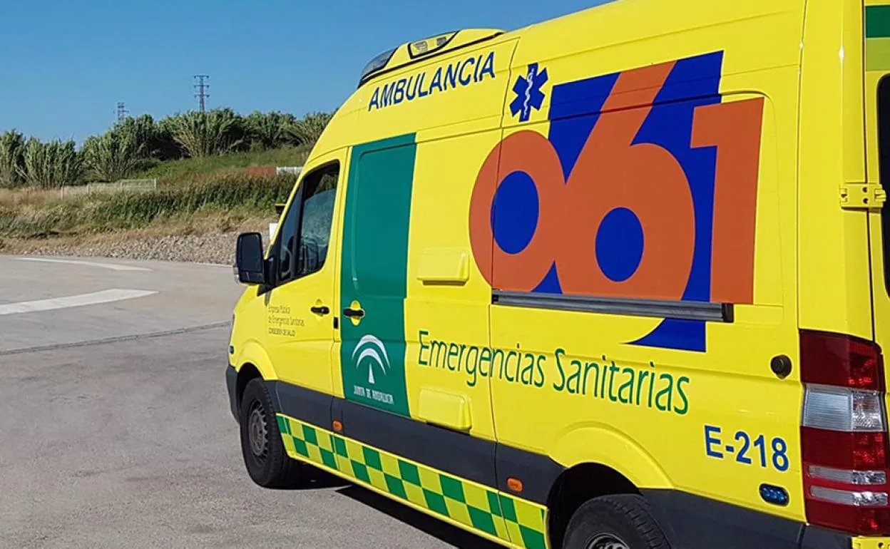 Ambulancia del Centro de Emergencias Sanitarias 061.