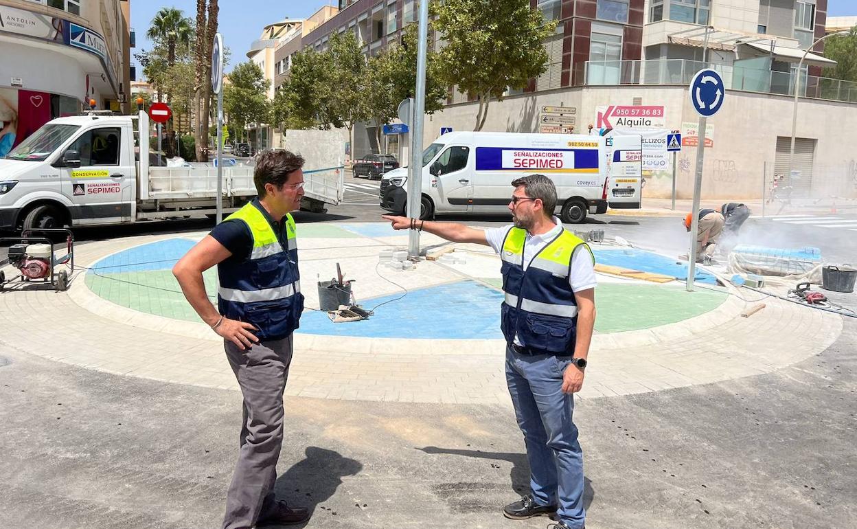 Abierta al tráfico la nueva rotonda de la calle Pérez de Arenaza