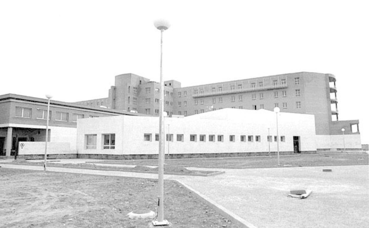 Inicio de la construcción del Hospital de Poniente. 