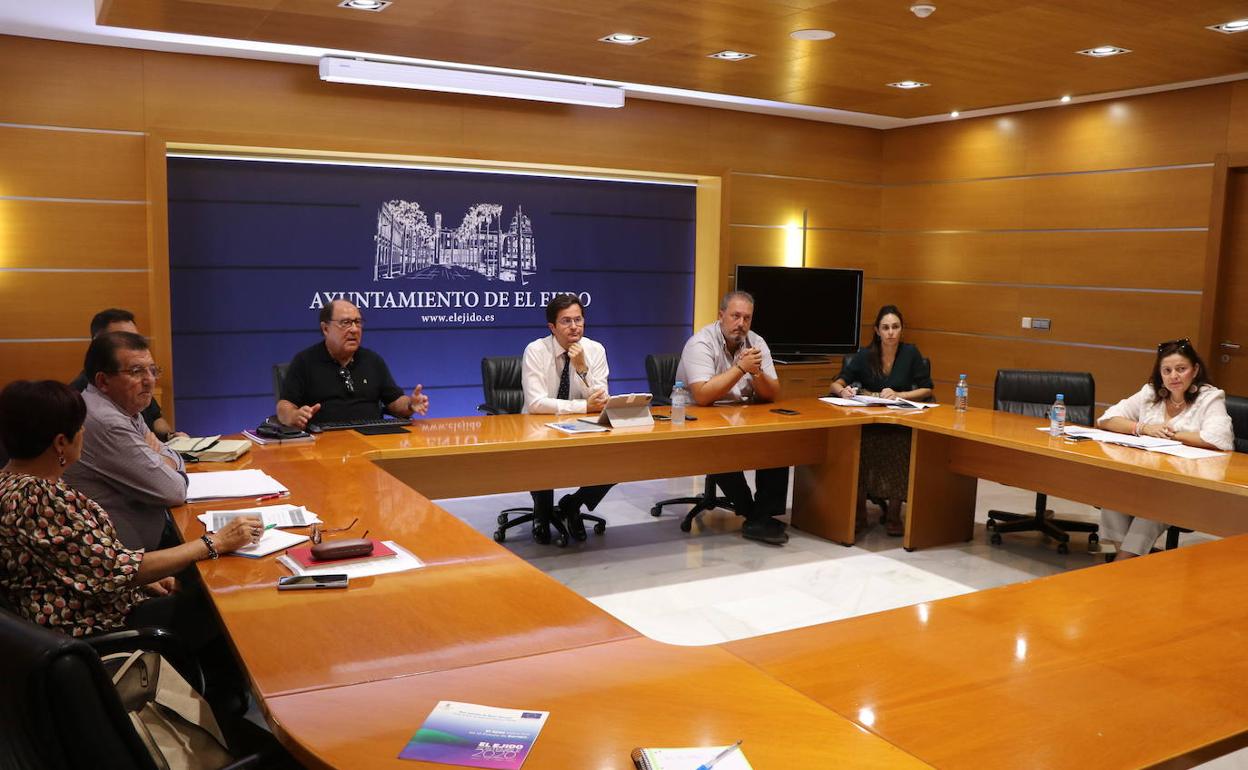 El Ejido comienza a definir su hoja de ruta de la ciudad que quiere llegar a ser