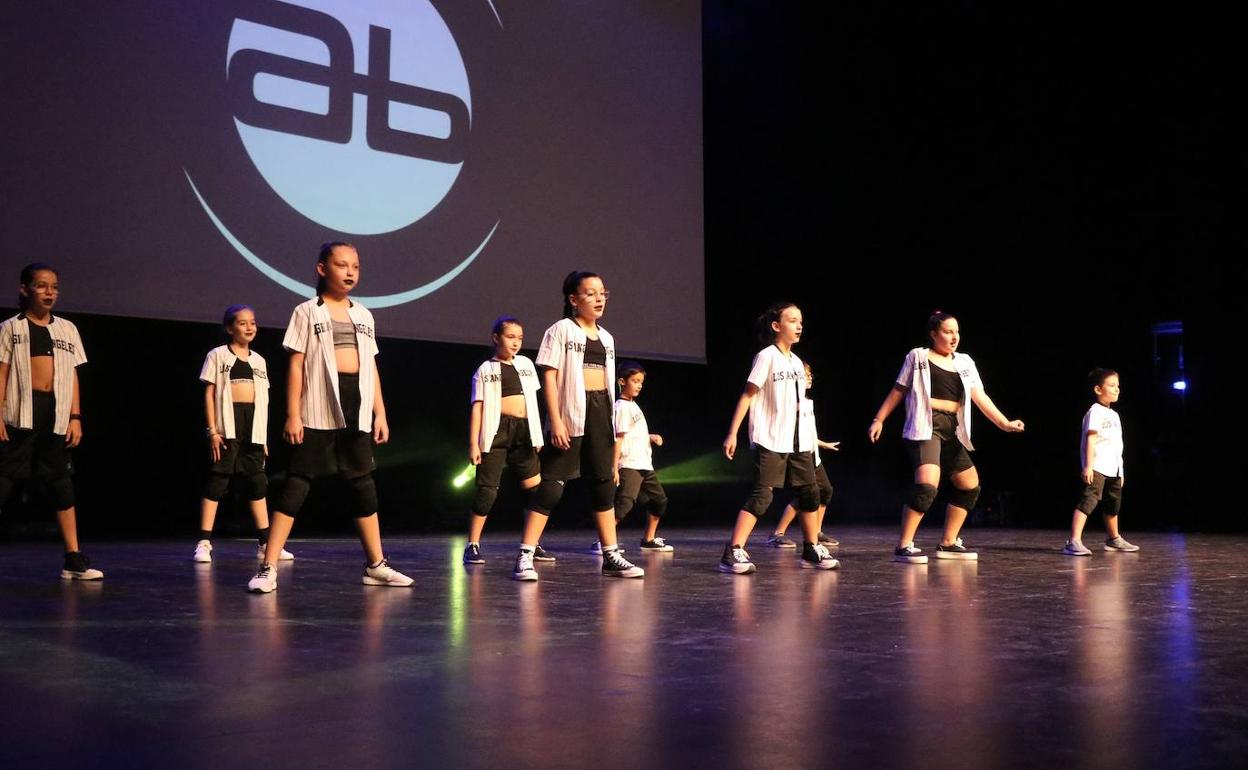 Solidaridad y baile se unen en el XI Festival 'Más que Danza' a favor de Vivir