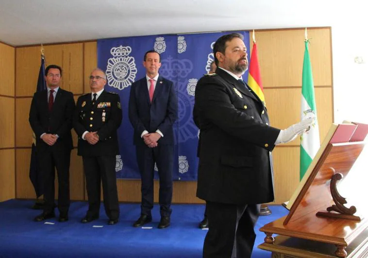 José Antonio Roca Lezama jura el cargo de nuevo Comisario de la Policía Nacional en El Ejido