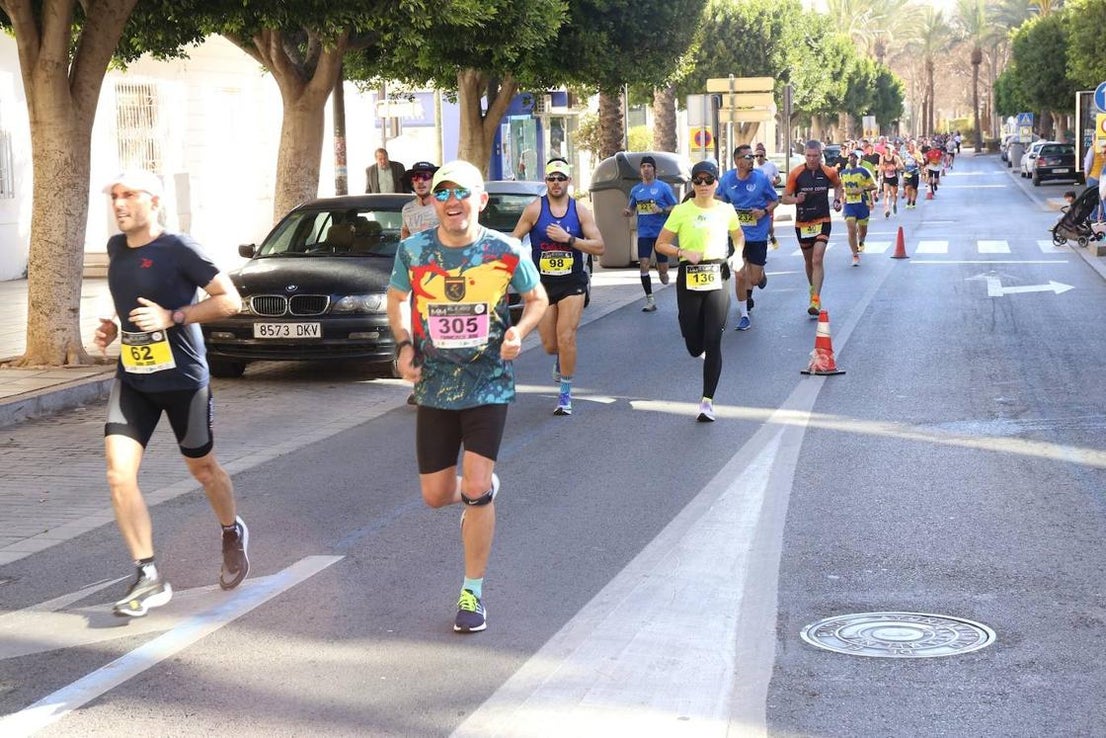El Ejido vive su XVI Media Maratón 'Ciudad de las Hortalizas'
