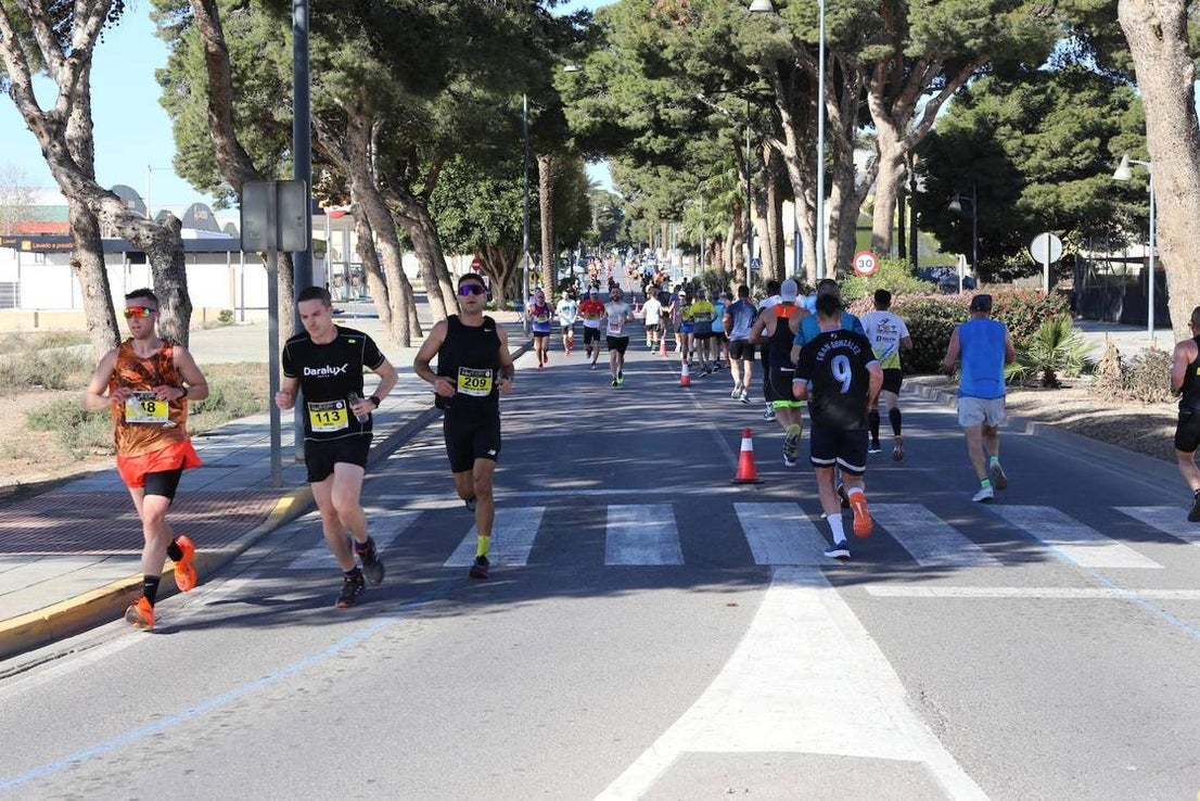 El Ejido vive su XVI Media Maratón 'Ciudad de las Hortalizas'