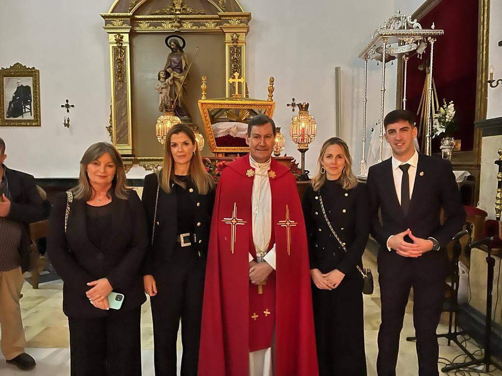 La parroquia de San Isidro de El Ejido celebra la procesión del Santo Sepulcro