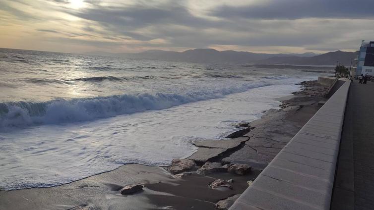 Balerma anuncia la vuelta a las movilizaciones en defensa de su playa