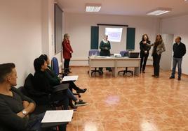 Ayuntamiento y Distrito Sanitario imparten charlas sobre el uso responsable del sistema sanitario