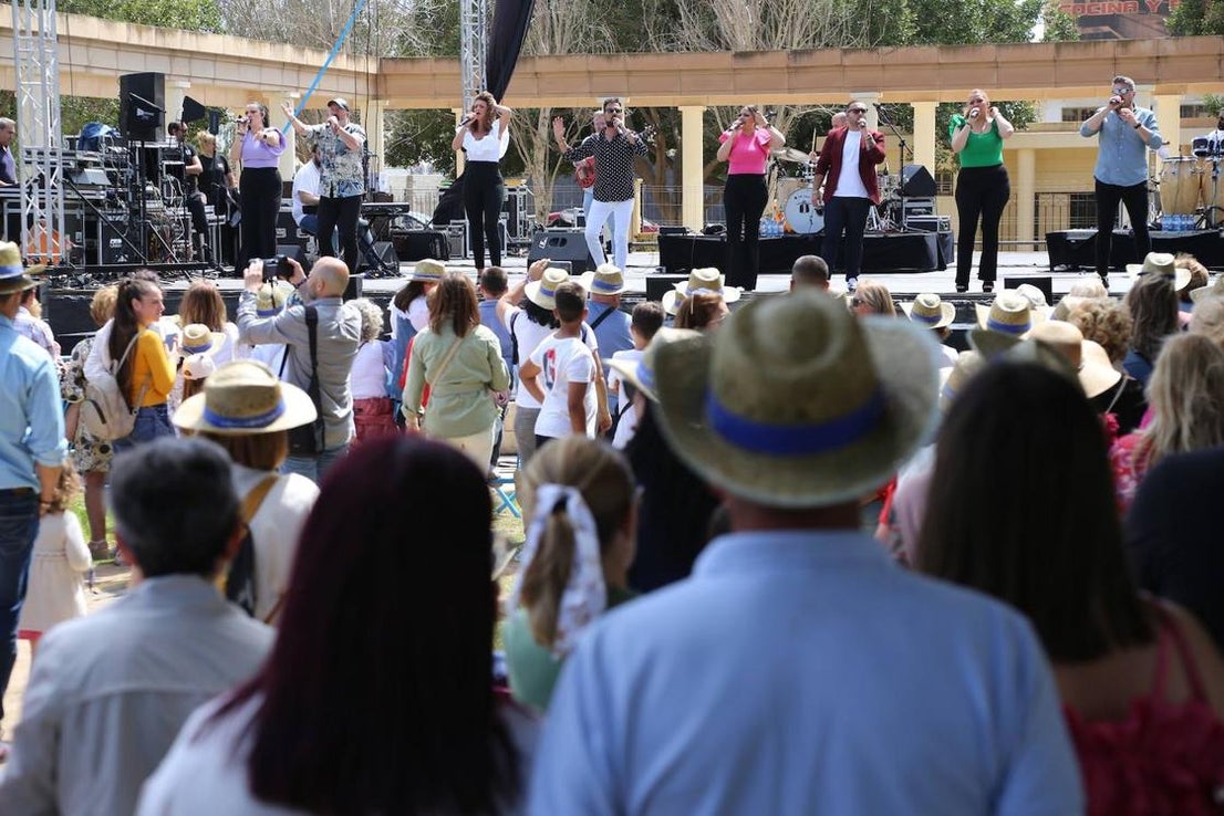 6.000 raciones de habas con tocino y fritá por San Marcos