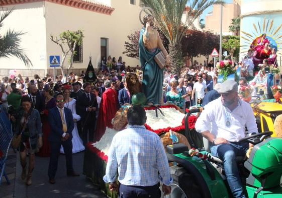 Las calles se llenan al paso de San Marcos