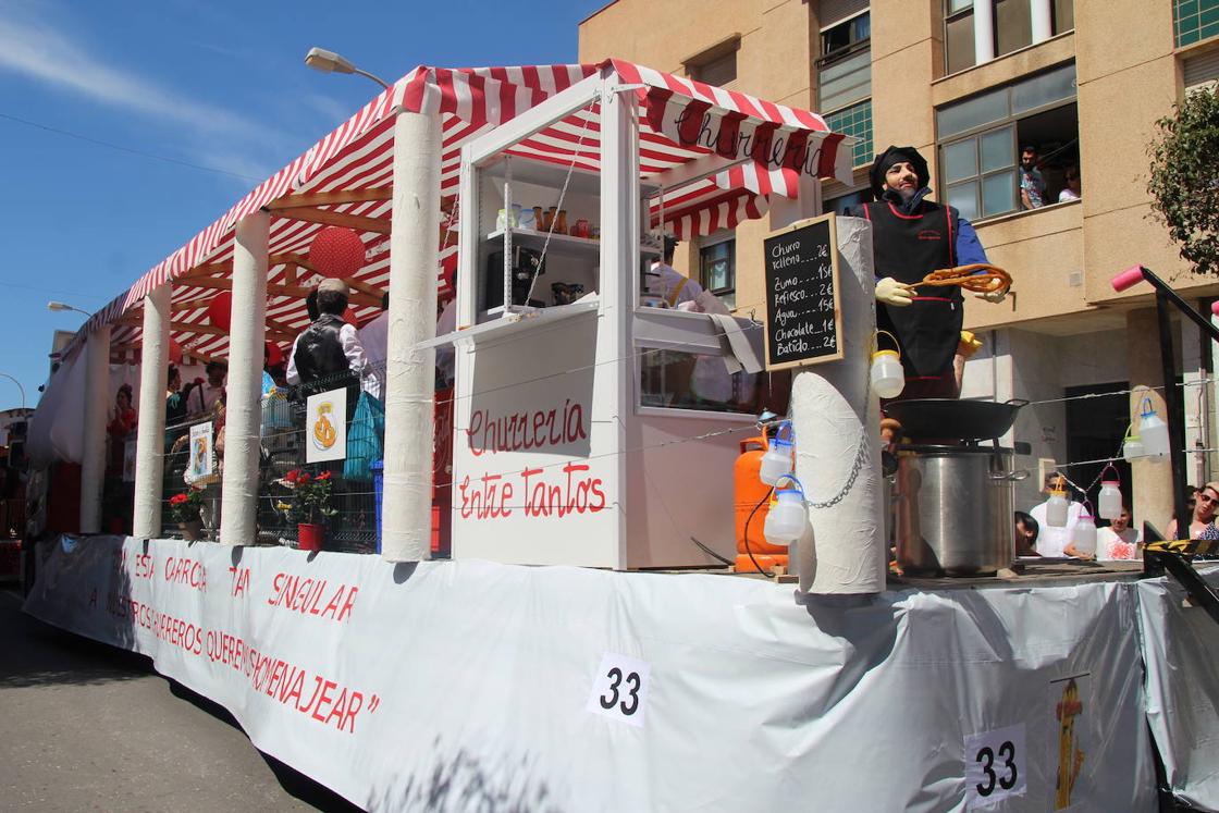 Miles de personas acompañan a San Marcos en su día grande