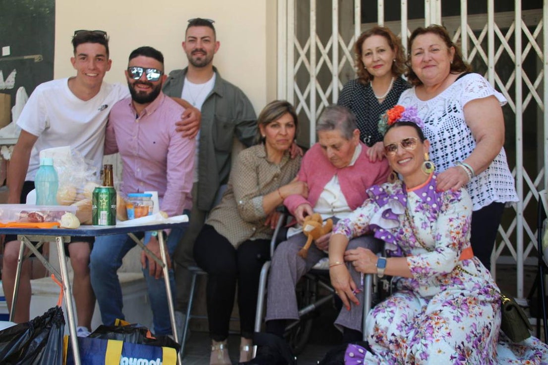 Miles de personas acompañan a San Marcos en su día grande