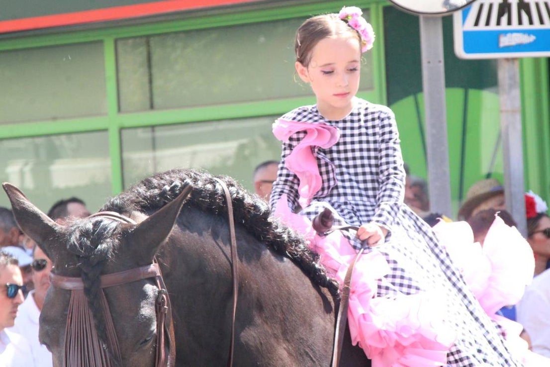 Miles de personas acompañan a San Marcos en su día grande